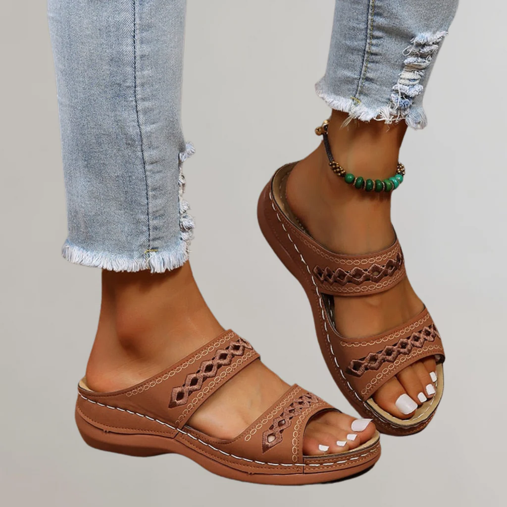 Sandals dark brown
