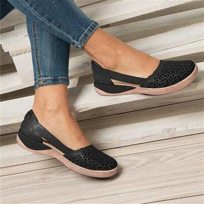 Flats black