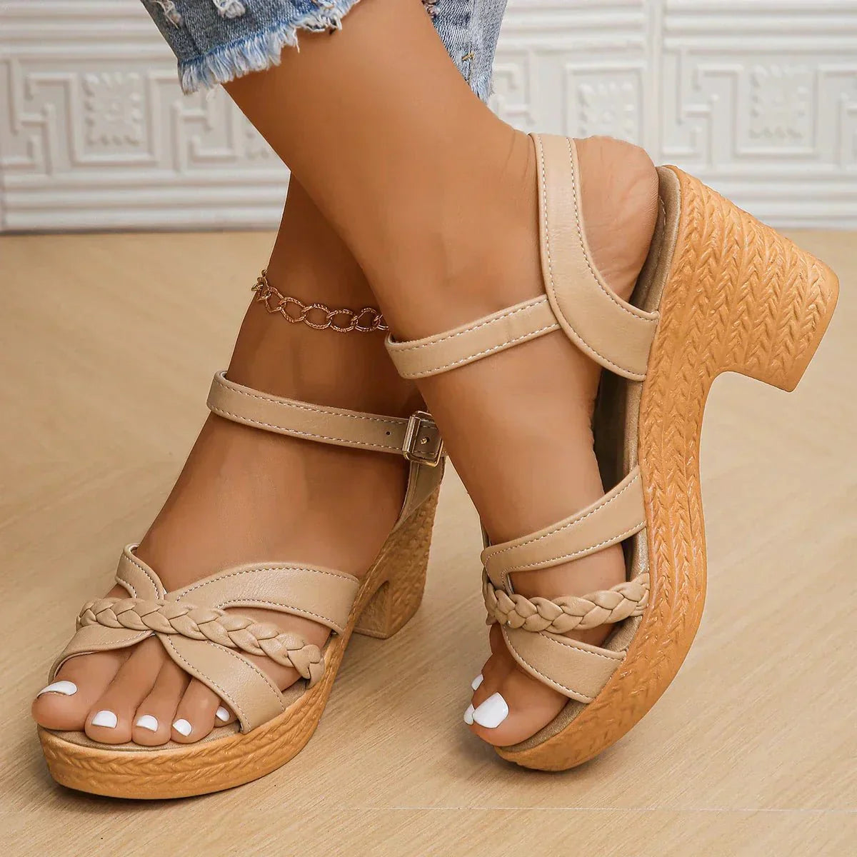 Women's Orthopedic Fashion Sandals - Camel detail